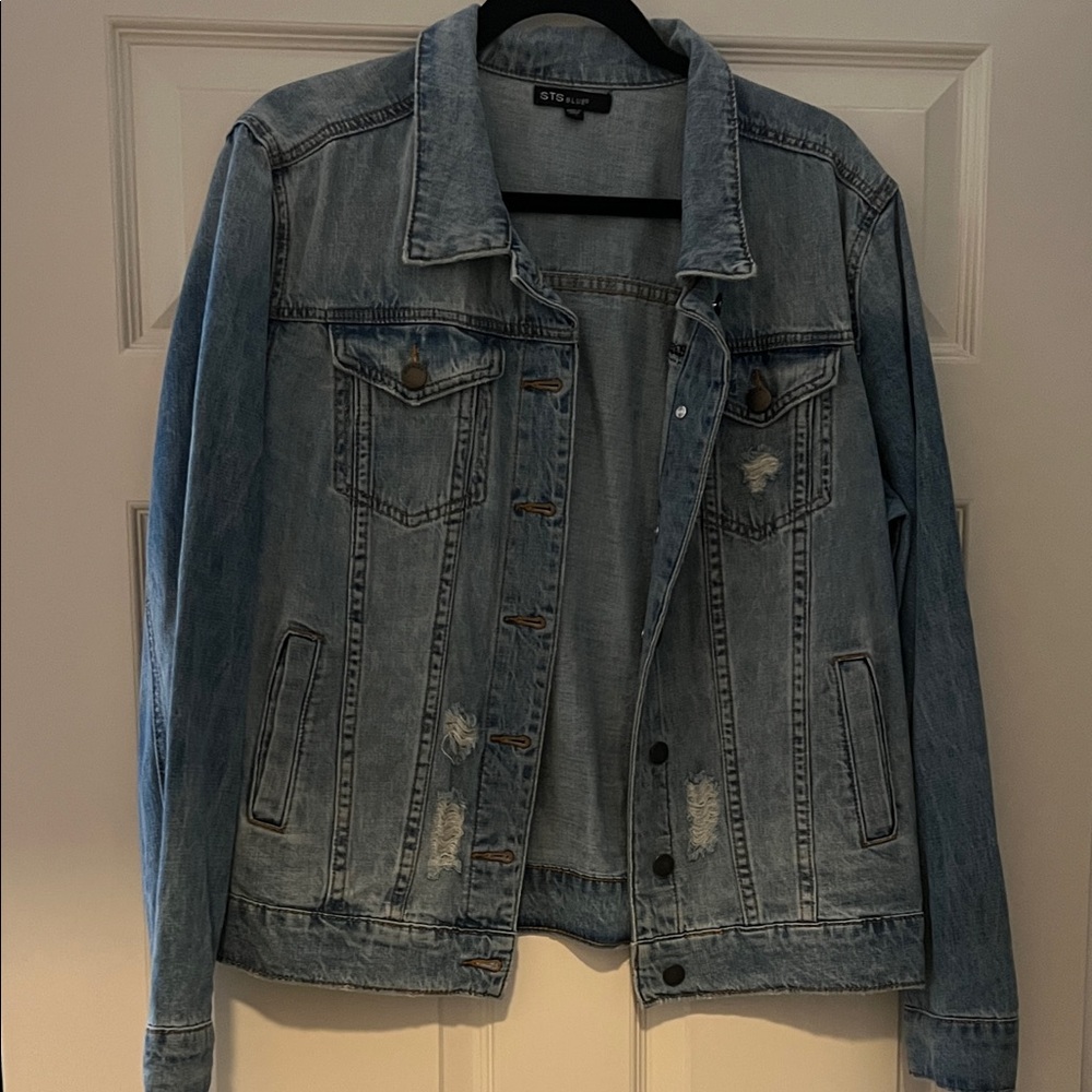 STS Blue Oversized Distressed Light Wash Denim Jacket M